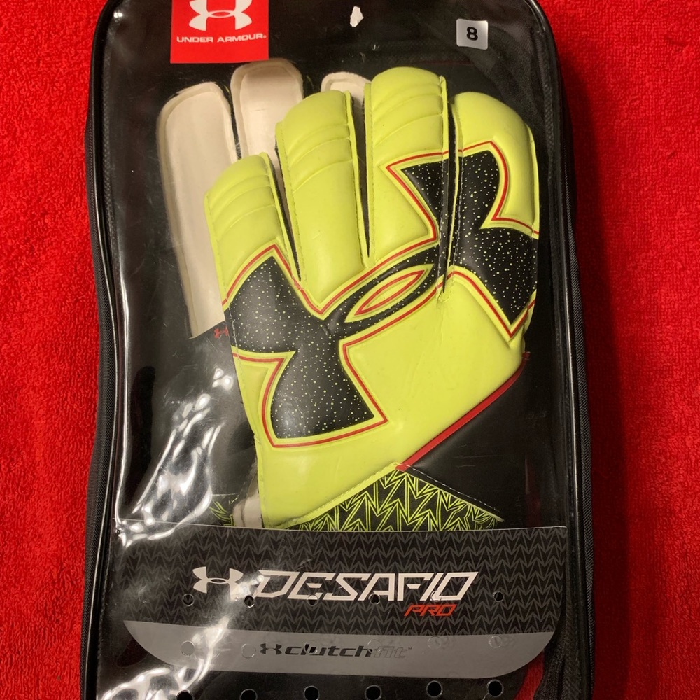 UNDER ARMOUR  DESFAIO PRO GOALIE GLOVES